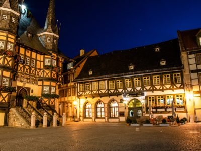 ARO_HGH_mwi_Haus_Außenaufnahme_Nacht_02
